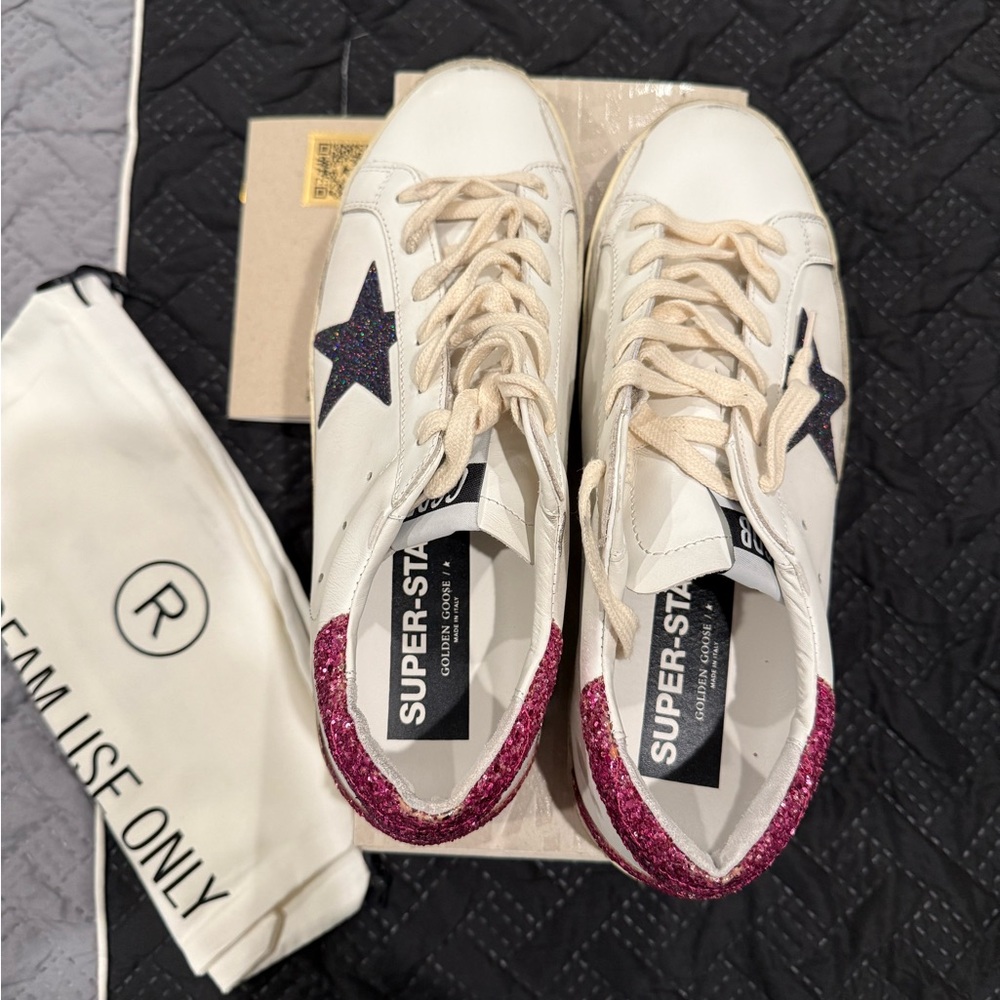 Limited edition Golden goose Super-Star sneakers